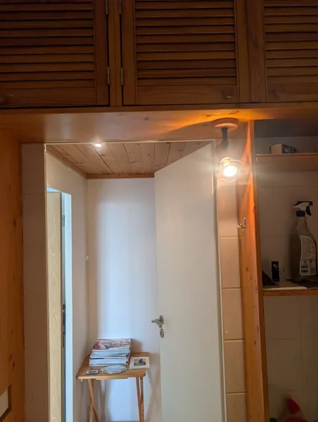 Kompakte 1-Zimmer-Wohnung in Berlin-Neu-Hohenschönhausen — photo 1